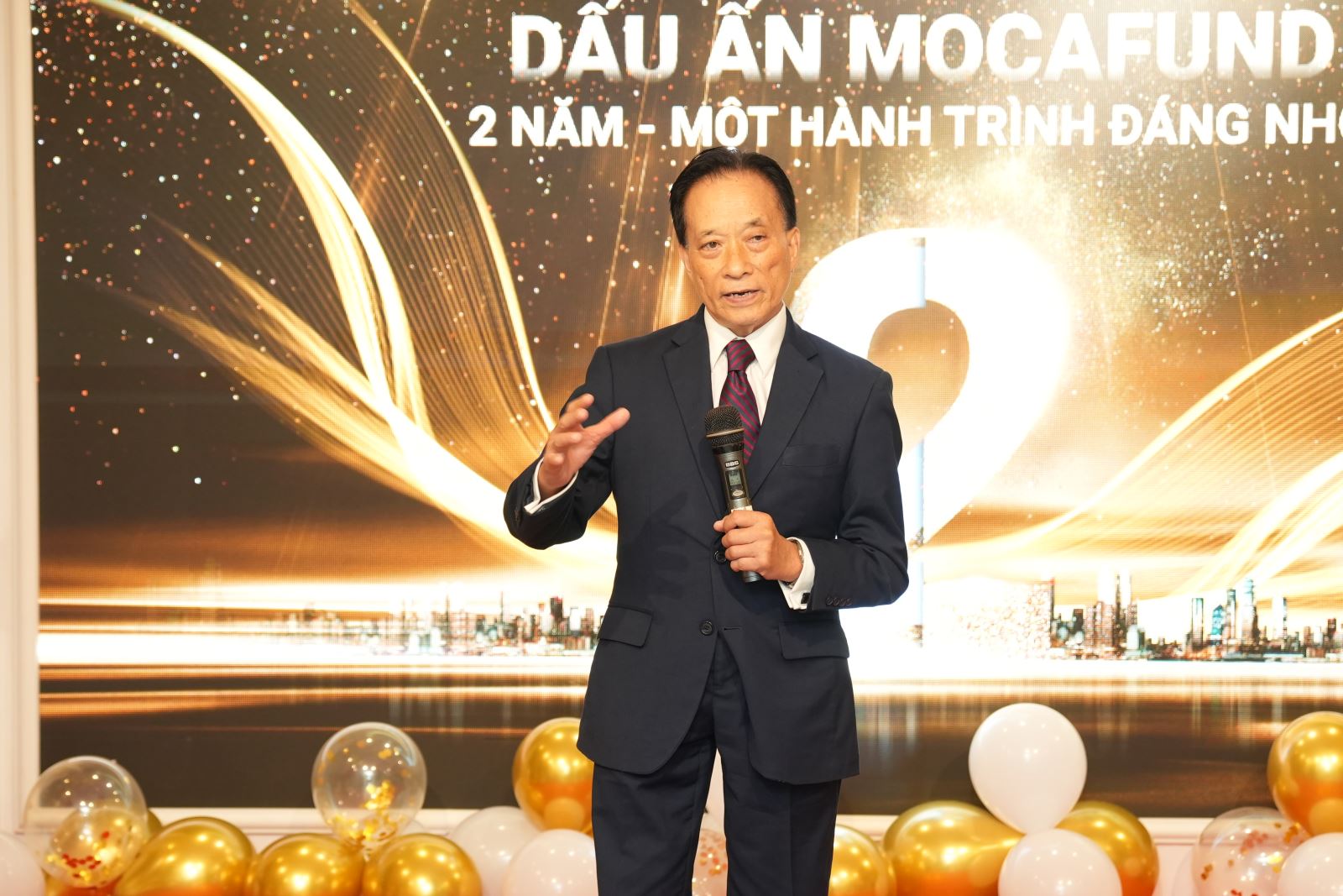 Thầy Nguyễn Trí Hiếu gửi lời chúc tại lễ kỷ niệm 2 năm MOCAFUND 
